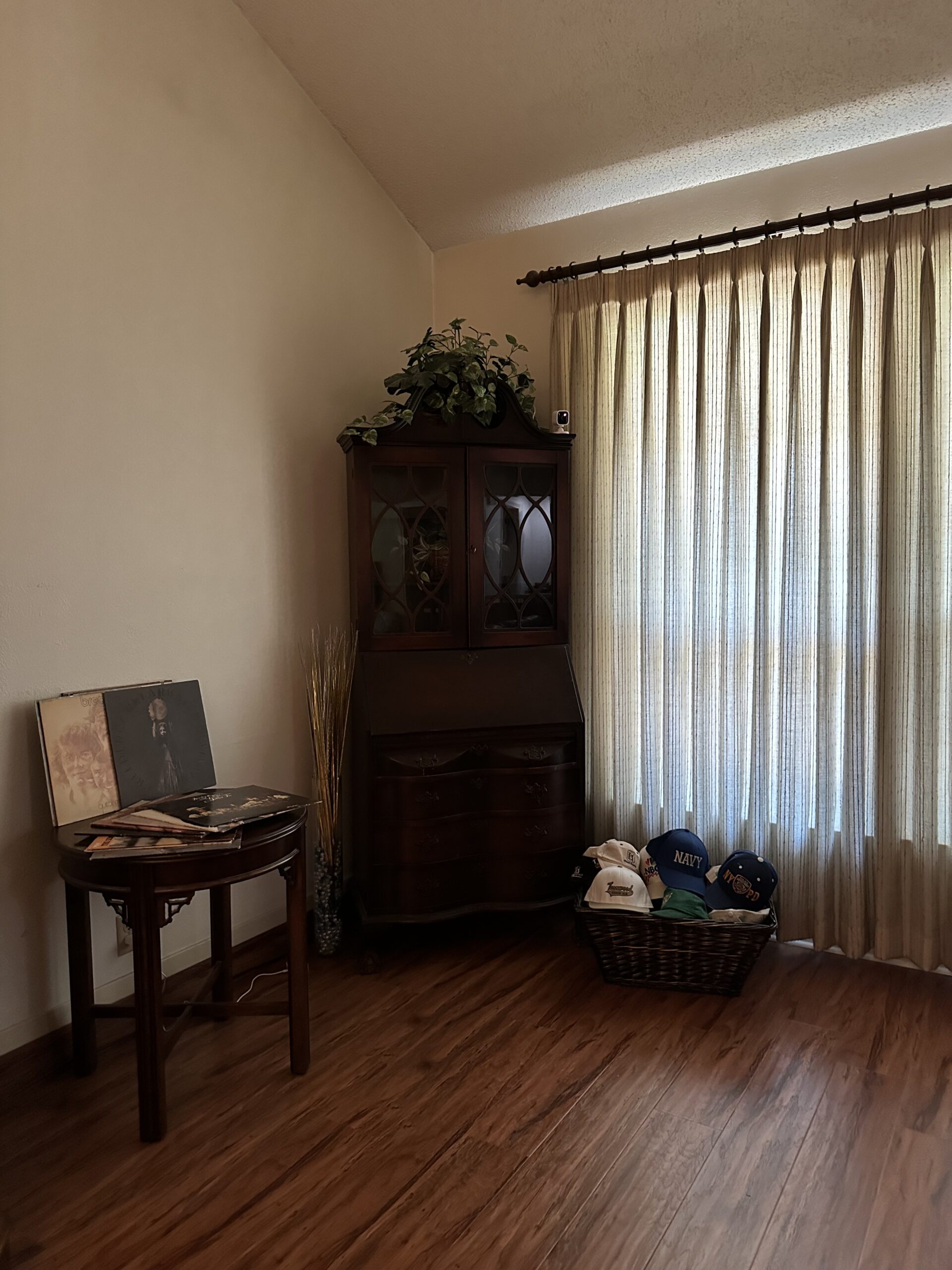 Image gallery image