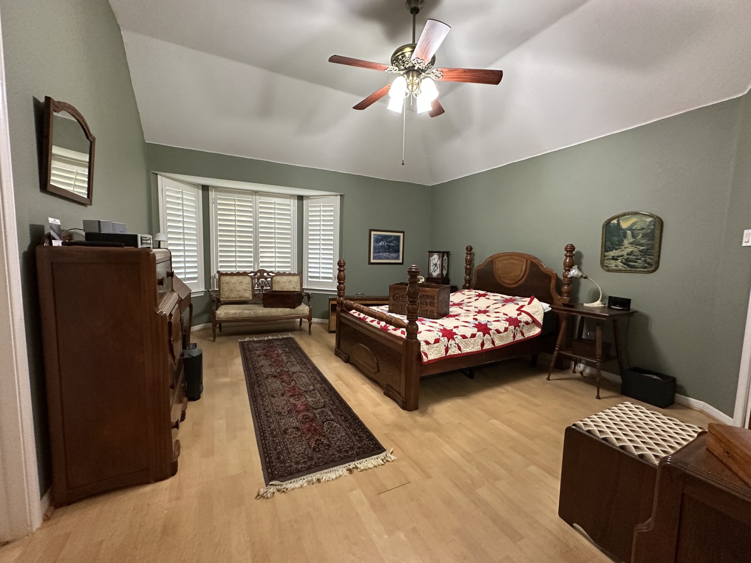 Image gallery image