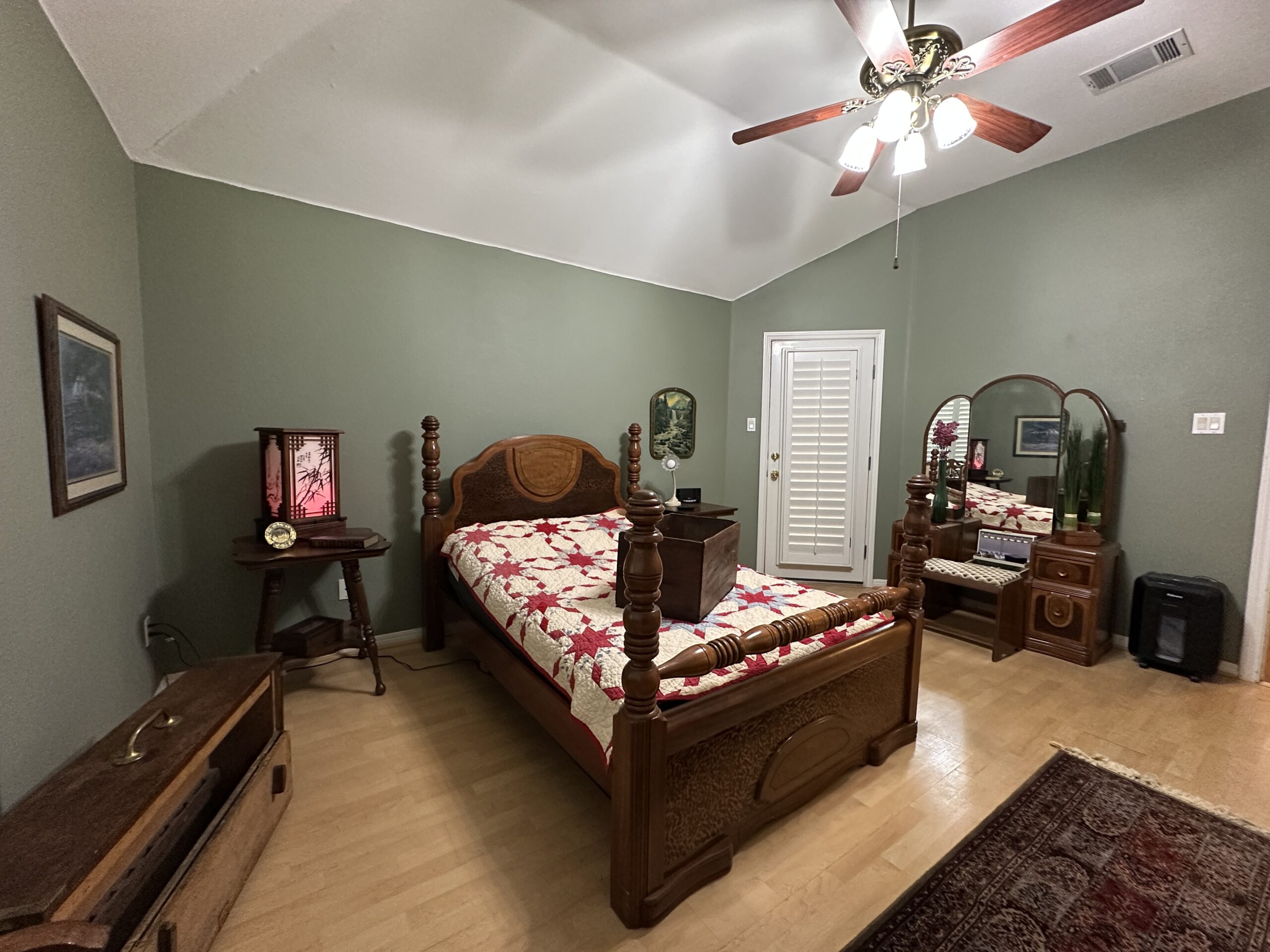 Image gallery image
