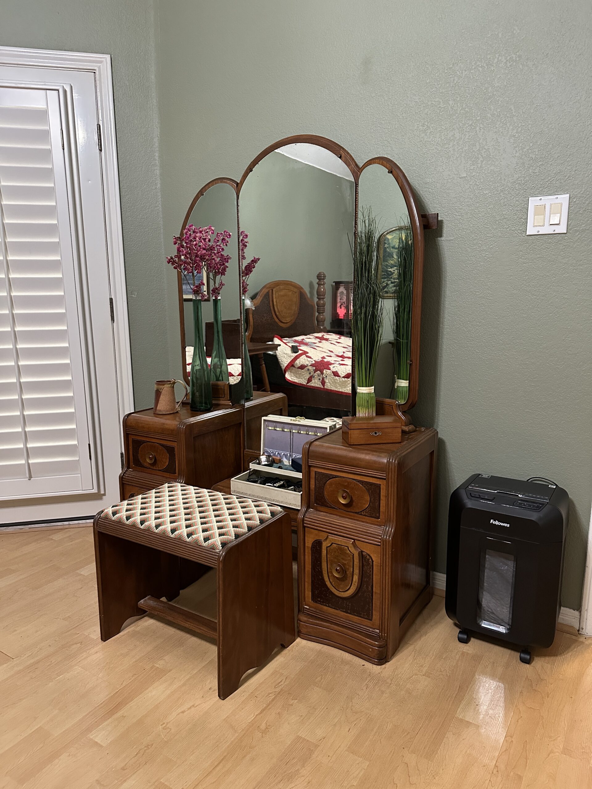 Image gallery image