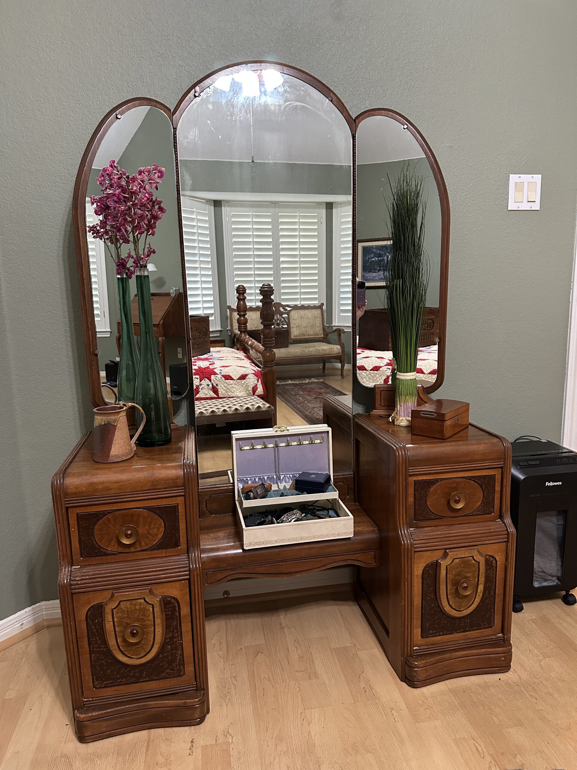 Image gallery image